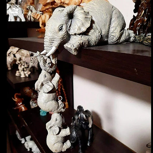 3Pcs/Set Cute Elephant Figurines Elephant Holding Baby Elephant Resin Crafts Home Furnishing Gift